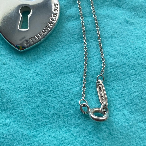 Tiffany & co key lock necklace - Picture 5 of 8